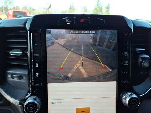 Used 2025 RAM 1500 Big Horn image 12