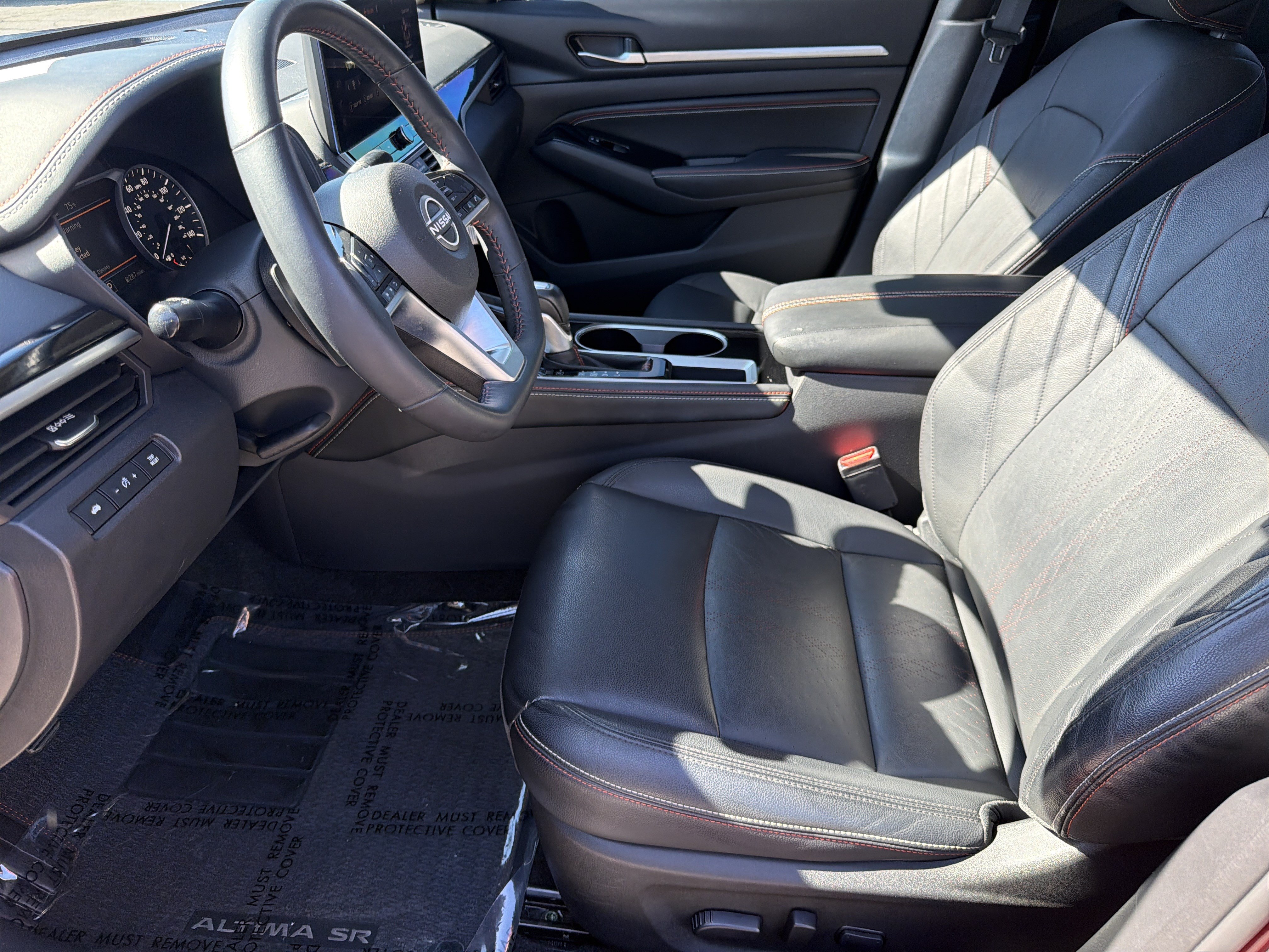 Used 2023 Nissan Altima 2.5 SR w/ SR Premium Package FWD image 10
