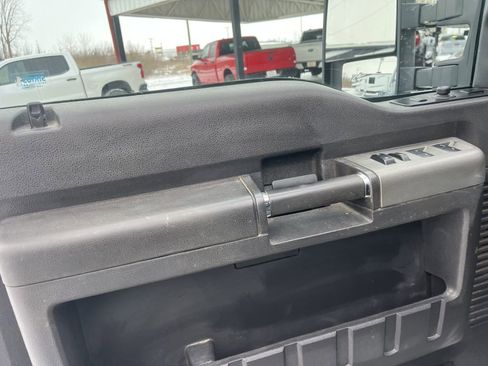 Used 2011 Ford F250 Lariat w/ Lariat Interior Pkg image 20