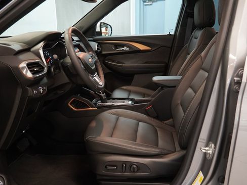 Used 2023 Chevrolet TrailBlazer ACTIV w/ Sun and Liftgate Package AWD/4WD image 5