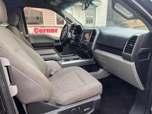 Used 2018 Ford F150 XLT w/ Equipment Group 302A Luxury image 10