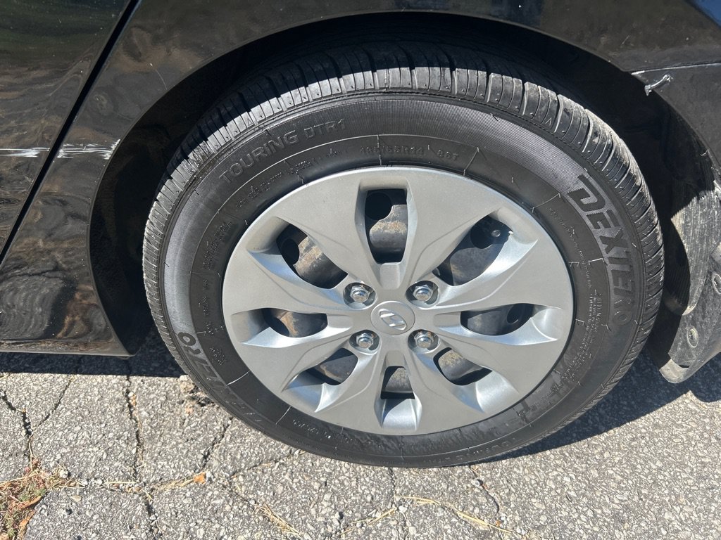 Used 2017 Hyundai Accent SE FWD image 20