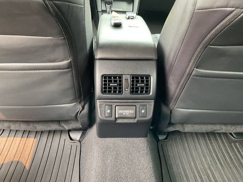 Used 2018 Subaru Outback 3.6R Limited AWD/4WD image 35
