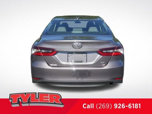 Used 2021 Toyota Camry LE FWD image 7