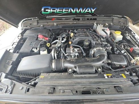 Used 2022 Jeep Wrangler Unlimited Sport AWD/4WD image 16
