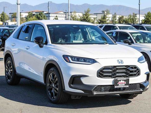 New 2026 Honda HR-V Sport image 3