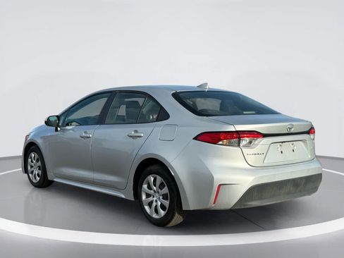 Used 2024 Toyota Corolla LE FWD image 4