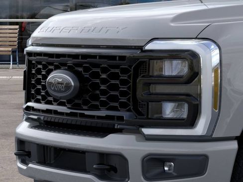 New 2026 Ford F250 Lariat w/ Black Appearance Package AWD/4WD image 18