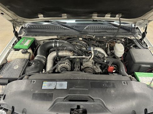 Used 2007 GMC Sierra 3500 SLE w/ Heavy-Duty Power Package AWD/4WD image 37
