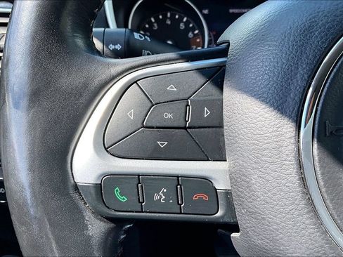 Used 2020 Jeep Compass Limited AWD/4WD image 12