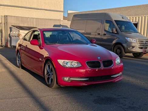 Used 2012 BMW 335i Coupe image 3