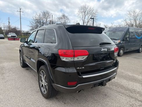Used 2018 Jeep Grand Cherokee Limited image 3