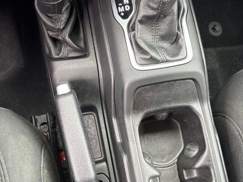 Used 2019 Jeep Wrangler Unlimited Sport S AWD/4WD image 23
