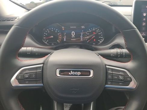 Used 2022 Jeep Compass Trailhawk w/ Trailhawk Convenience Group image 12