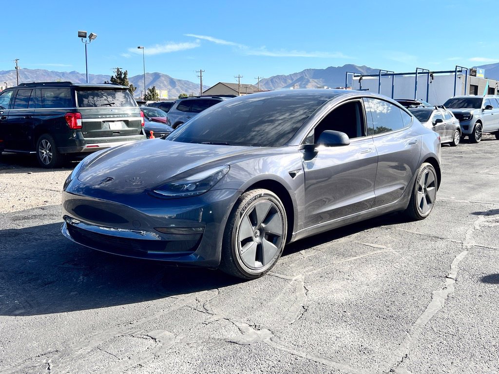 Used 2022 Tesla Model 3 Long Range AWD/4WD image 2