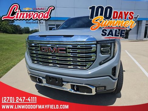 Used 2025 GMC Sierra 1500 Denali w/ Technology Package AWD/4WD image 3