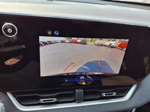 Used 2026 Chevrolet Equinox LT AWD/4WD image 7