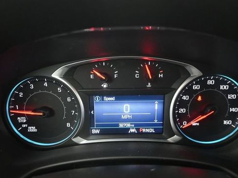 Used 2020 Chevrolet Equinox LT FWD image 27