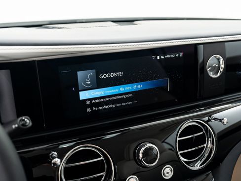 Used 2025 Rolls-Royce Spectre w/ Spectre Launch Package image 36