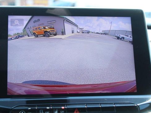 New 2025 Jeep Compass Latitude w/ Sun & Sound Group AWD/4WD image 9