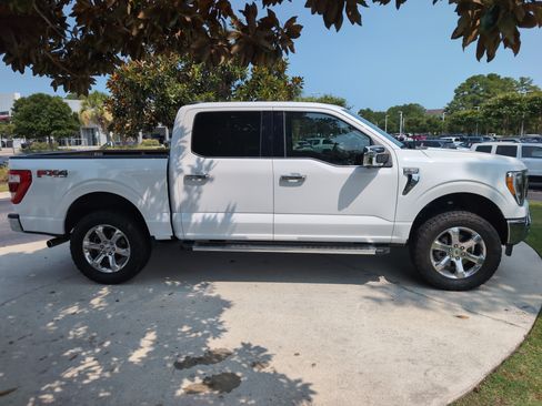 Used 2023 Ford F150 Lariat w/ Max Trailer Tow Package AWD/4WD image 11
