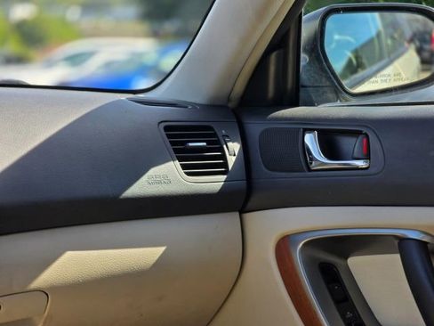 Used 2006 Subaru Outback 2.5i image 19