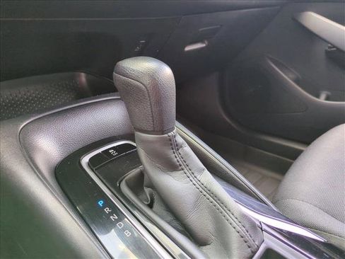 Used 2020 Toyota Corolla LE FWD image 11