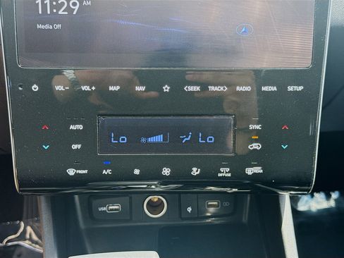 Used 2024 Hyundai Tucson SEL w/ Convenience Package FWD image 12