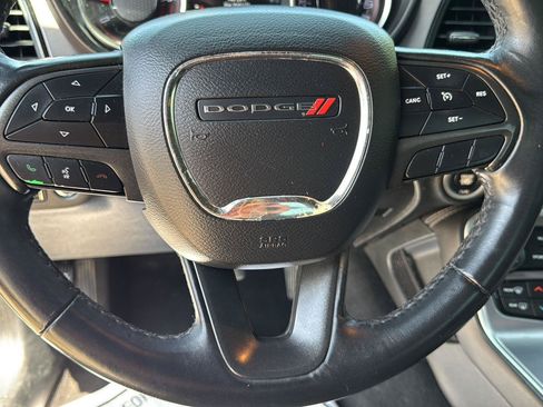 Used 2019 Dodge Challenger SXT RWD image 11