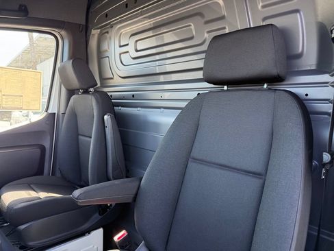 New 2026 Mercedes-Benz Sprinter 2500 image 11