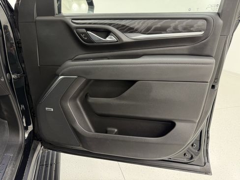 Used 2021 GMC Yukon Denali w/ Denali Premium Package image 31