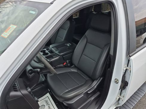 Used 2021 Chevrolet Silverado 2500 W/T w/ WT Fleet Convenience Package image 11