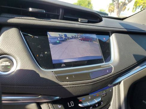 Used 2023 Cadillac XT5 Luxury FWD image 62