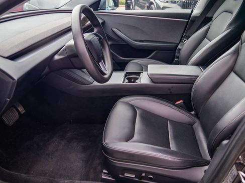 Used 2024 Tesla Model 3 Standard Range RWD image 19