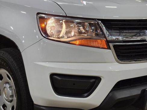 Used 2020 Chevrolet Colorado W/T w/ WT Convenience Package RWD image 13
