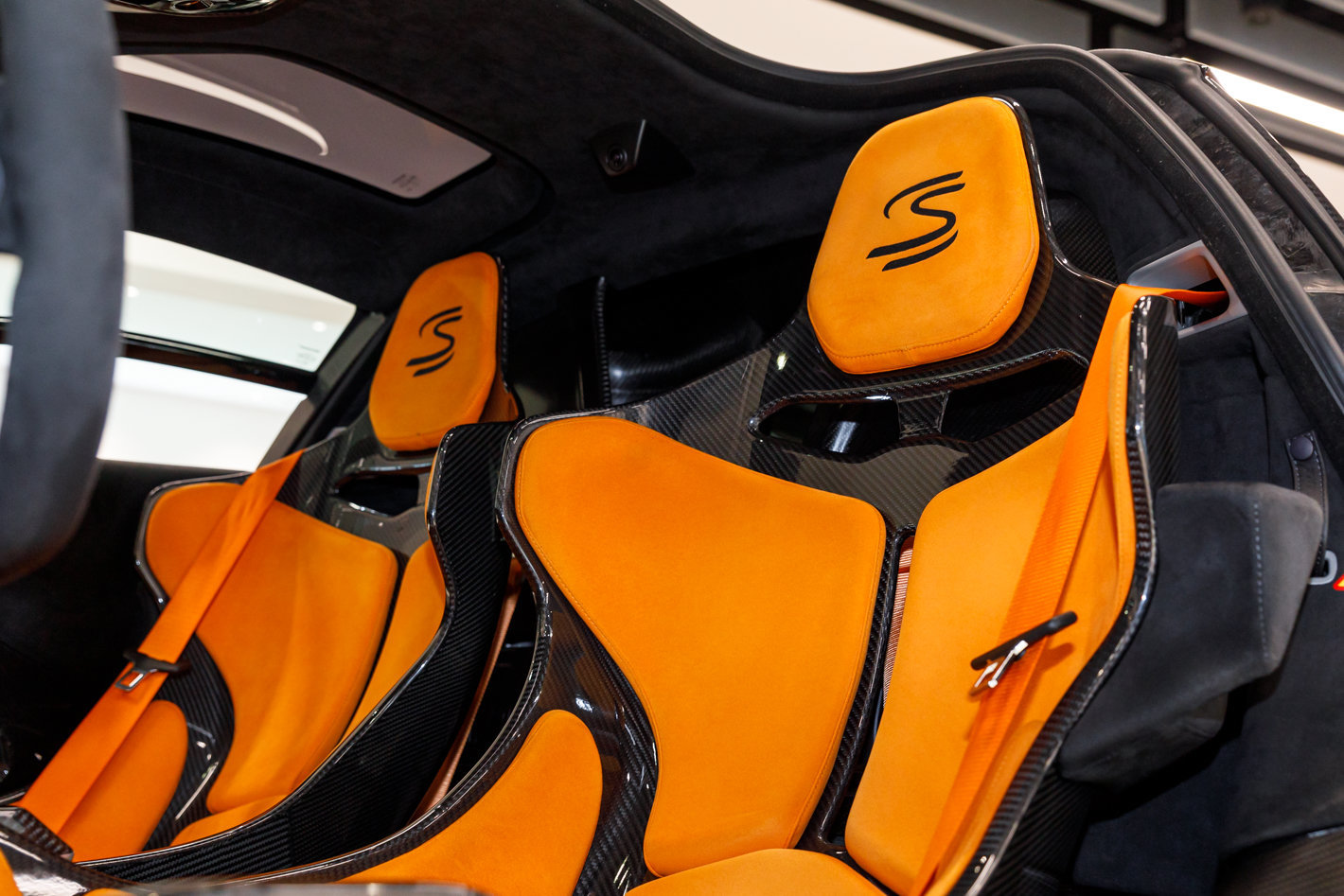 Used 2019 McLaren Senna RWD image 54