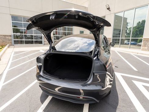 Used 2025 Tesla Model 3 RWD image 47