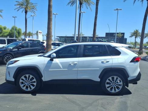 Certified 2025 Toyota RAV4 XLE Premium image 7