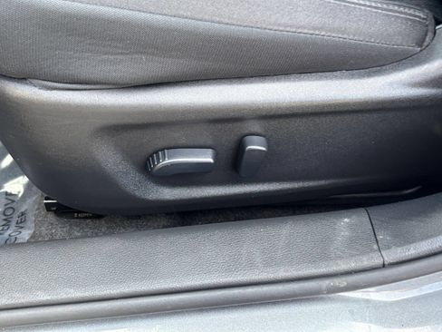 Used 2025 Nissan Altima 2.5 SV FWD image 22