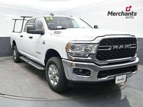 Used 2024 RAM 2500 Big Horn AWD/4WD image 1