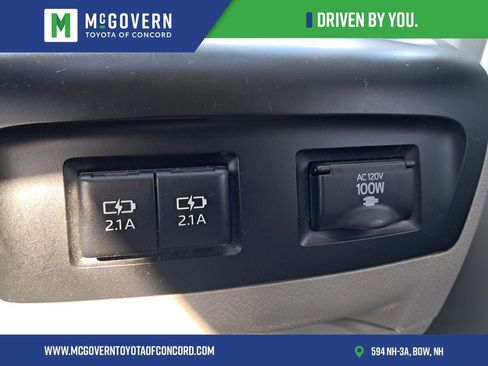 Used 2020 Toyota Sienna XLE w/ Carpet Mat Package AWD/4WD image 23