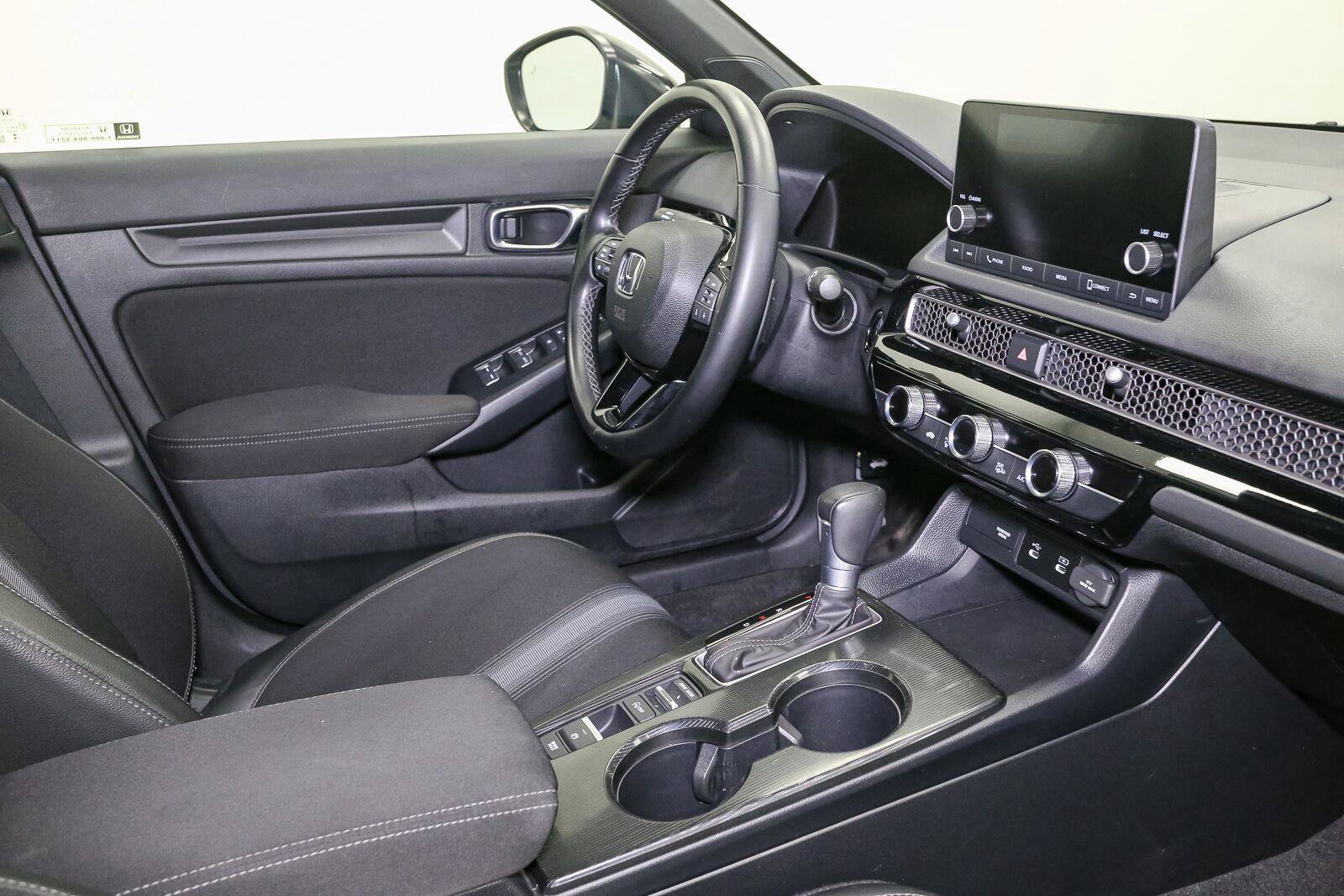 Used 2025 Honda Civic Sport image 18