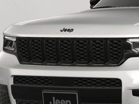 New 2025 Jeep Grand Cherokee L Altitude image 11