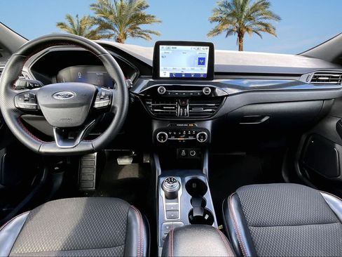 Used 2025 Ford Escape ST-Line FWD image 9