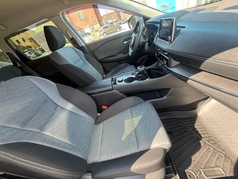 Used 2023 Nissan Rogue SV image 20