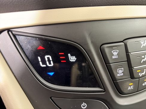 Certified 2020 Buick Envision Essence w/ Experience Buick Package AWD/4WD image 28
