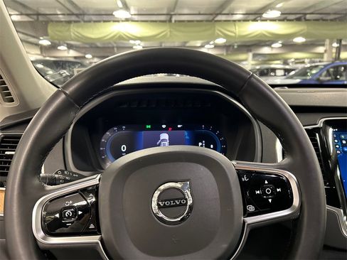 Certified 2024 Volvo XC90 B5 Plus w/ Protection Package Premier image 12