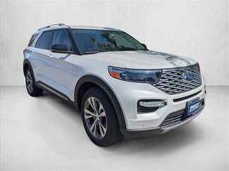 Used 2020 Ford Explorer Platinum w/ Premium Technology Package AWD/4WD video 3