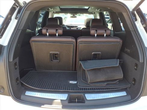 Certified 2021 Cadillac XT6 Premium Luxury image 14