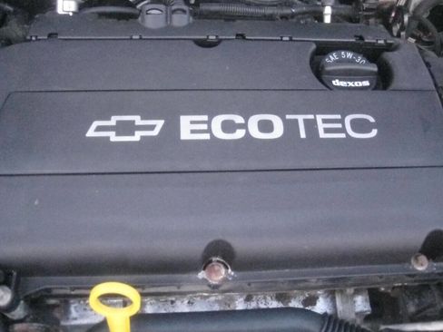 Used 2014 Chevrolet Cruze LS image 29